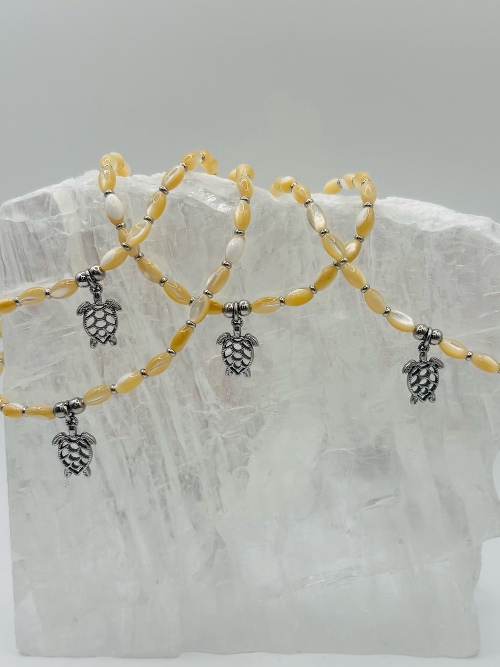 *Anklet* S. Steel Silver Sea Turtle with Natural Shell Stretchy Ankle Bracelet - Picture 4 of 6